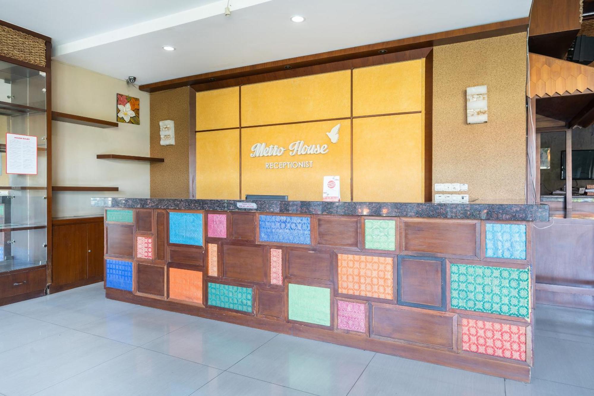 Super Oyo Flagship 91863 Metro House Hotell Surabaya Exteriör bild
